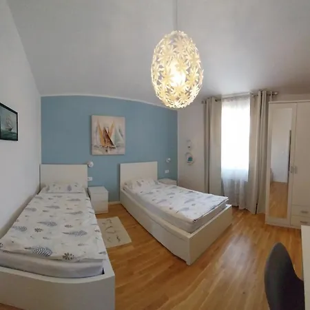 Dubravka - Eine Oase Mit Pool Im Ruhigen Olivenhein Valtura