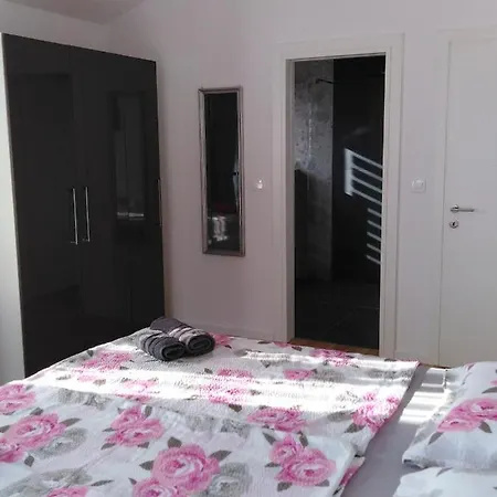 Villa Vila Dubravka - Schoen Und Komfortabel Inmitten Von Olivenbaeumen Und Weinbergen Mit Whirlpool