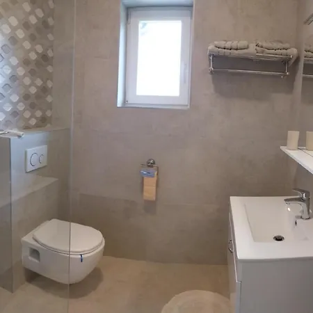 Vila Dubravka - Schoen Und Komfortabel Inmitten Von Olivenbaeumen Und Weinbergen Mit Whirlpool