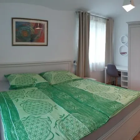 Vila Dubravka - Schoen Und Komfortabel Inmitten Von Olivenbaeumen Und Weinbergen Mit Whirlpool Valtura